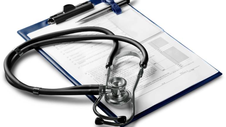 Aller chez le médecin en France, papiers médicaux