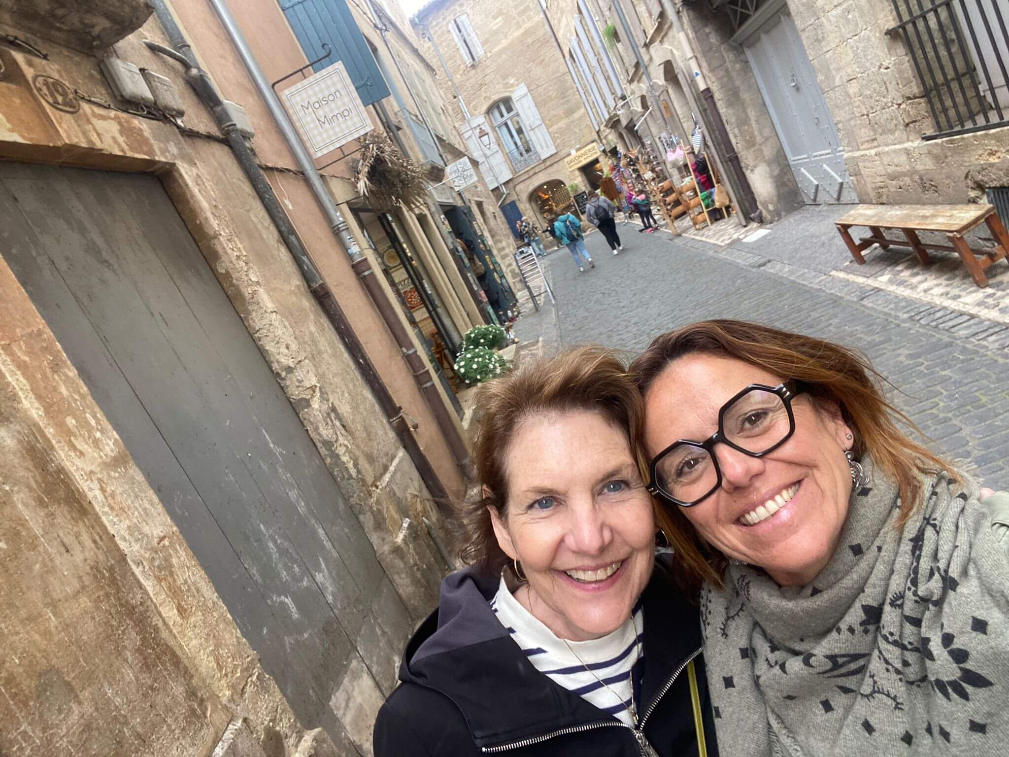 Discover Elizabeth's adventure: an authentic immersion at Caroline's home in Florensac!