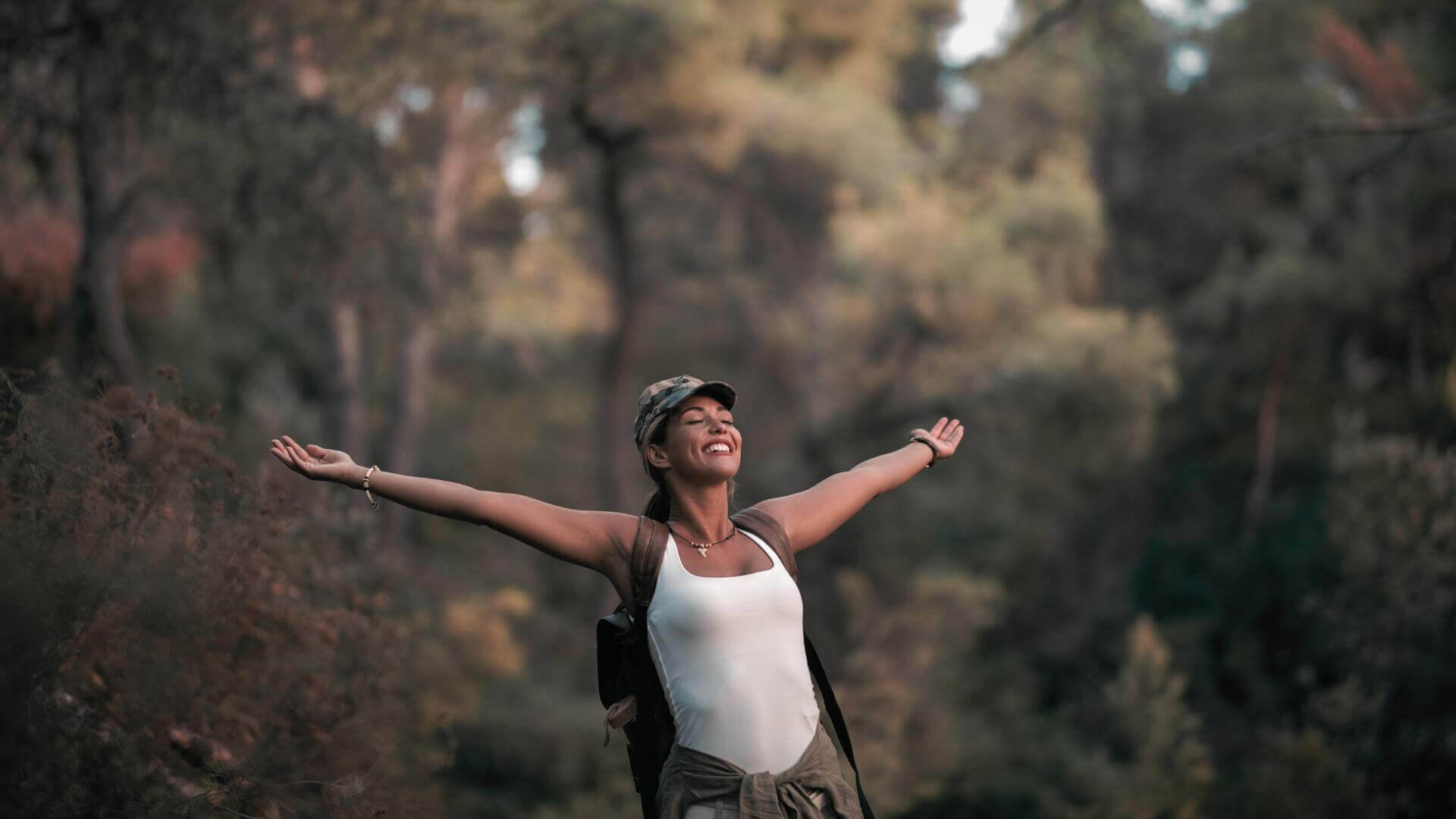 How to solo travel in France?